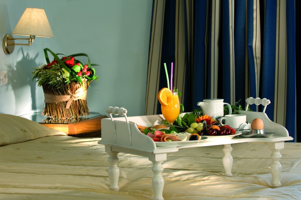 Grcka hoteli letovanje, Agia Triada, Sun Beach,room service